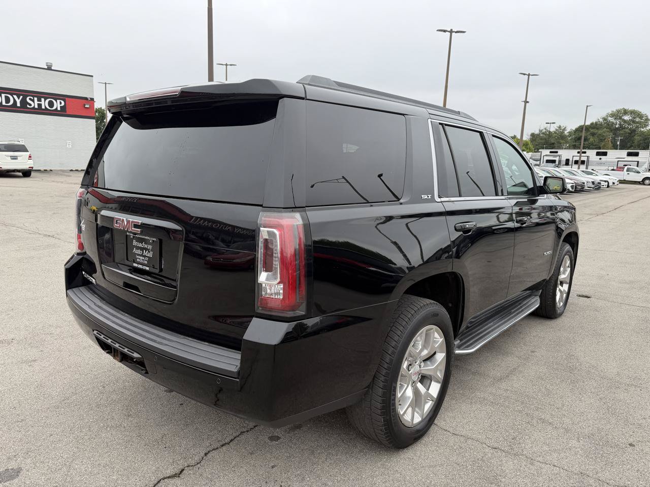 Used 2015 GMC Yukon SLT w/ Open Road Package AWD/4WD image 3