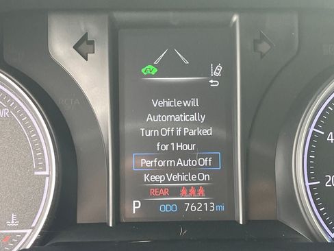 Used 2022 Toyota Venza LE AWD/4WD image 18