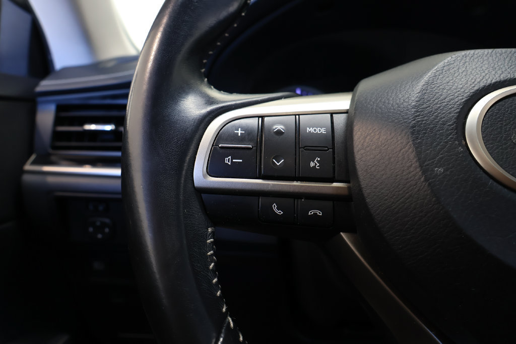 Used 2017 Lexus ES 350 w/ Accessory Package 2 FWD image 24