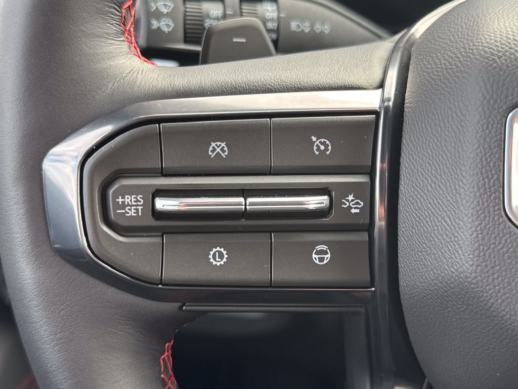 Used 2026 GMC Yukon XL AT4 Ultimate w/ LPO, Floor Liner Package AWD/4WD image 26