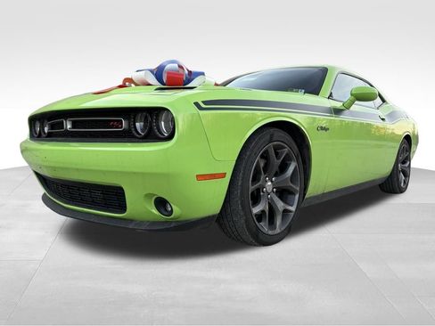 Used 2015 Dodge Challenger R/T Plus image 11