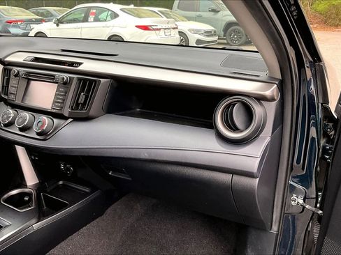 Certified 2017 Toyota RAV4 LE image 18