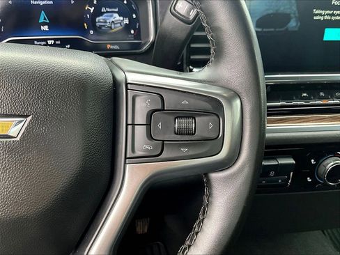 Used 2025 Chevrolet Silverado 1500 LT AWD/4WD image 23