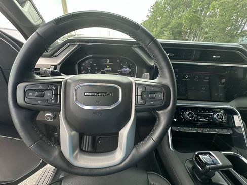 Certified 2025 GMC Sierra 1500 Denali AWD/4WD image 11
