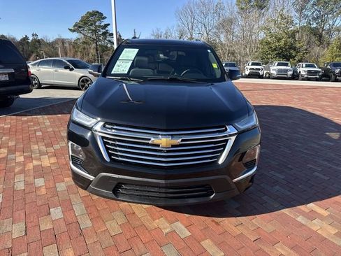 Used 2023 Chevrolet Traverse Premier FWD image 33