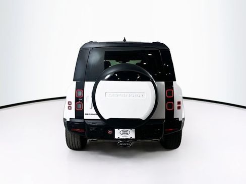 Used 2026 Land Rover Defender 110 X-Dynamic SE AWD/4WD image 30