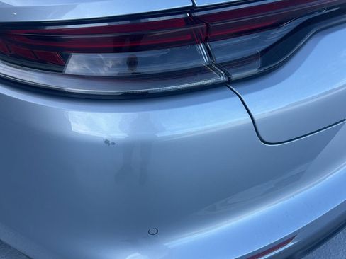 Certified 2023 Porsche Panamera image 10