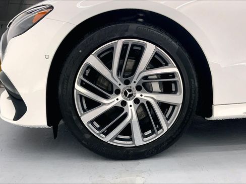 Used 2026 Mercedes-Benz E 350 Sedan image 9