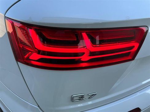 Used 2017 Audi Q7 3.0T Premium Plus AWD/4WD image 19