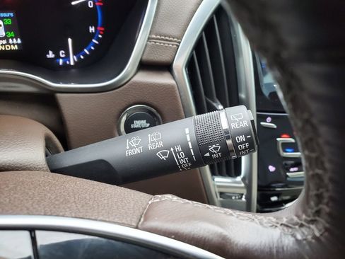 Used 2015 Cadillac SRX Luxury w/ Driver Awareness Package image 19