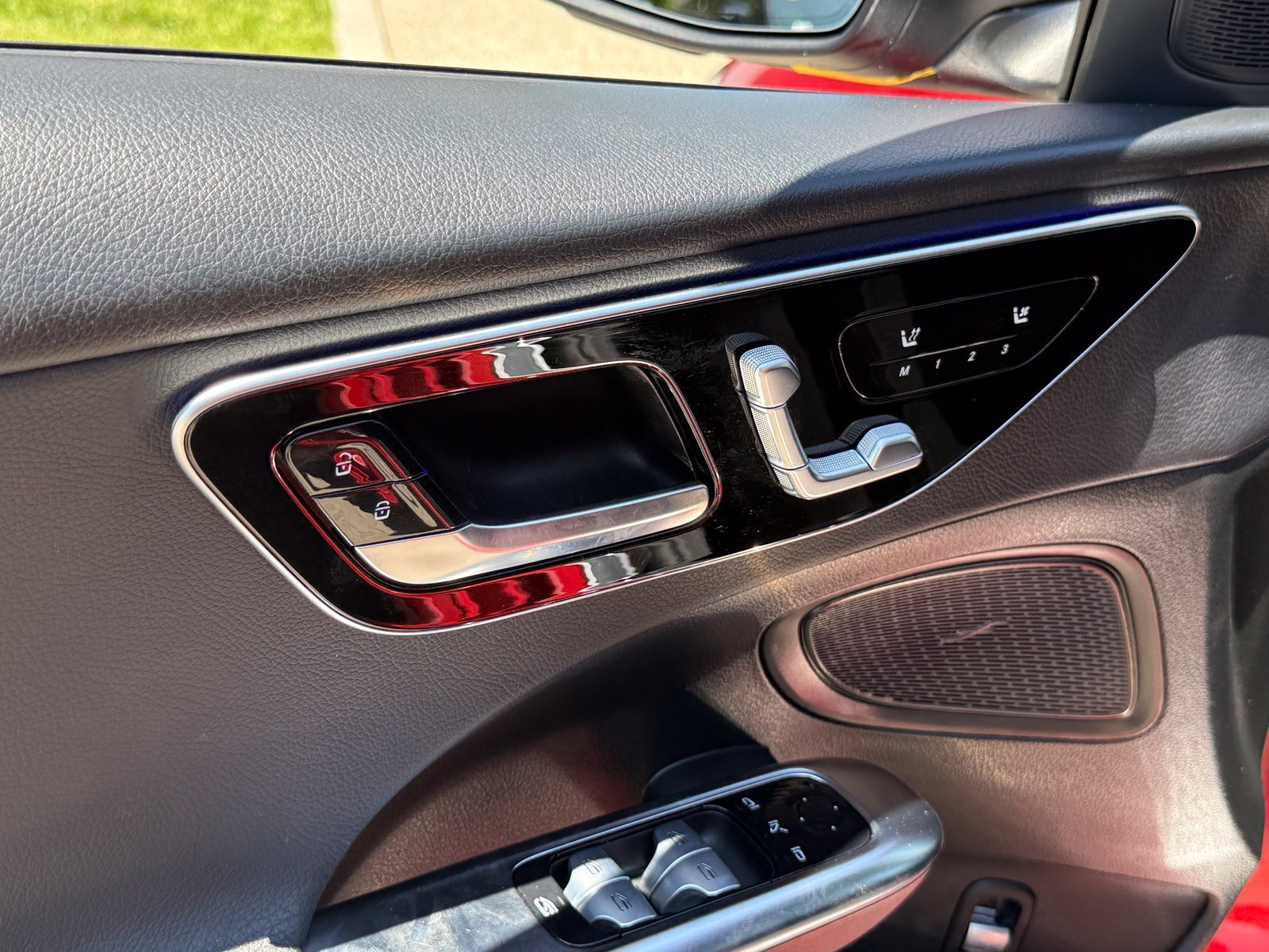 Used 2023 Mercedes-Benz C 300 Sedan w/ Exclusive Trim Package image 23