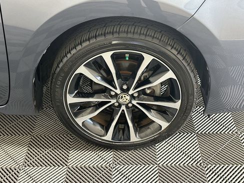 Used 2019 Toyota Corolla SE FWD image 11