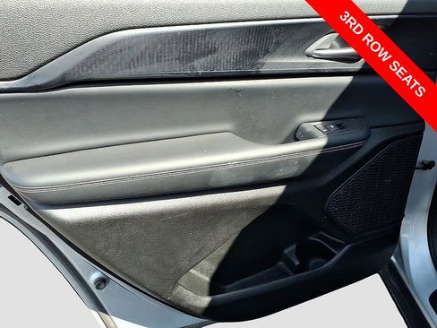 Used 2023 Jeep Grand Cherokee L Laredo AWD/4WD image 13