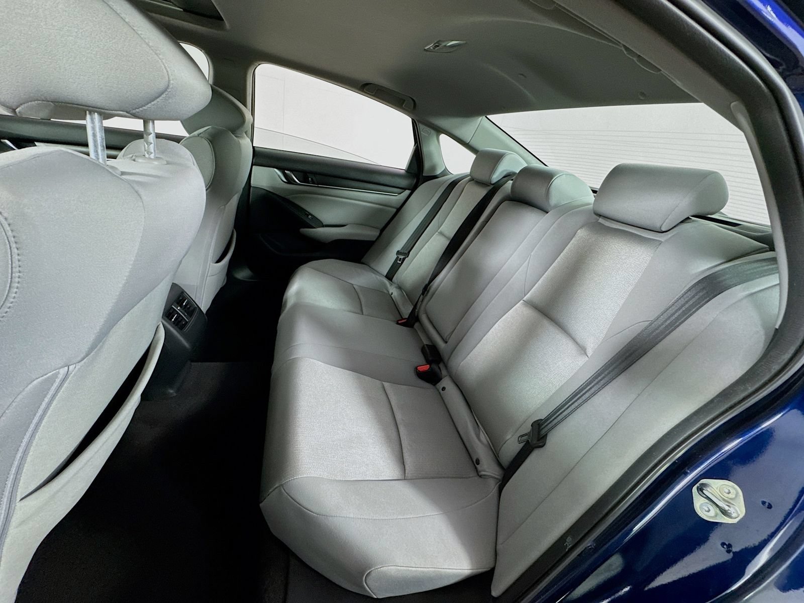 Used 2018 Honda Accord EX image 18