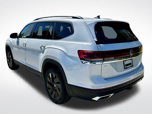 New 2026 Volkswagen Atlas SE FWD image 4