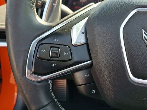 Used 2020 Chevrolet Corvette Stingray Coupe w/ Z51 Performance Package image 18