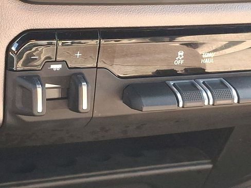 Certified 2024 RAM 2500 Big Horn w/ Bed Utility Group image 24