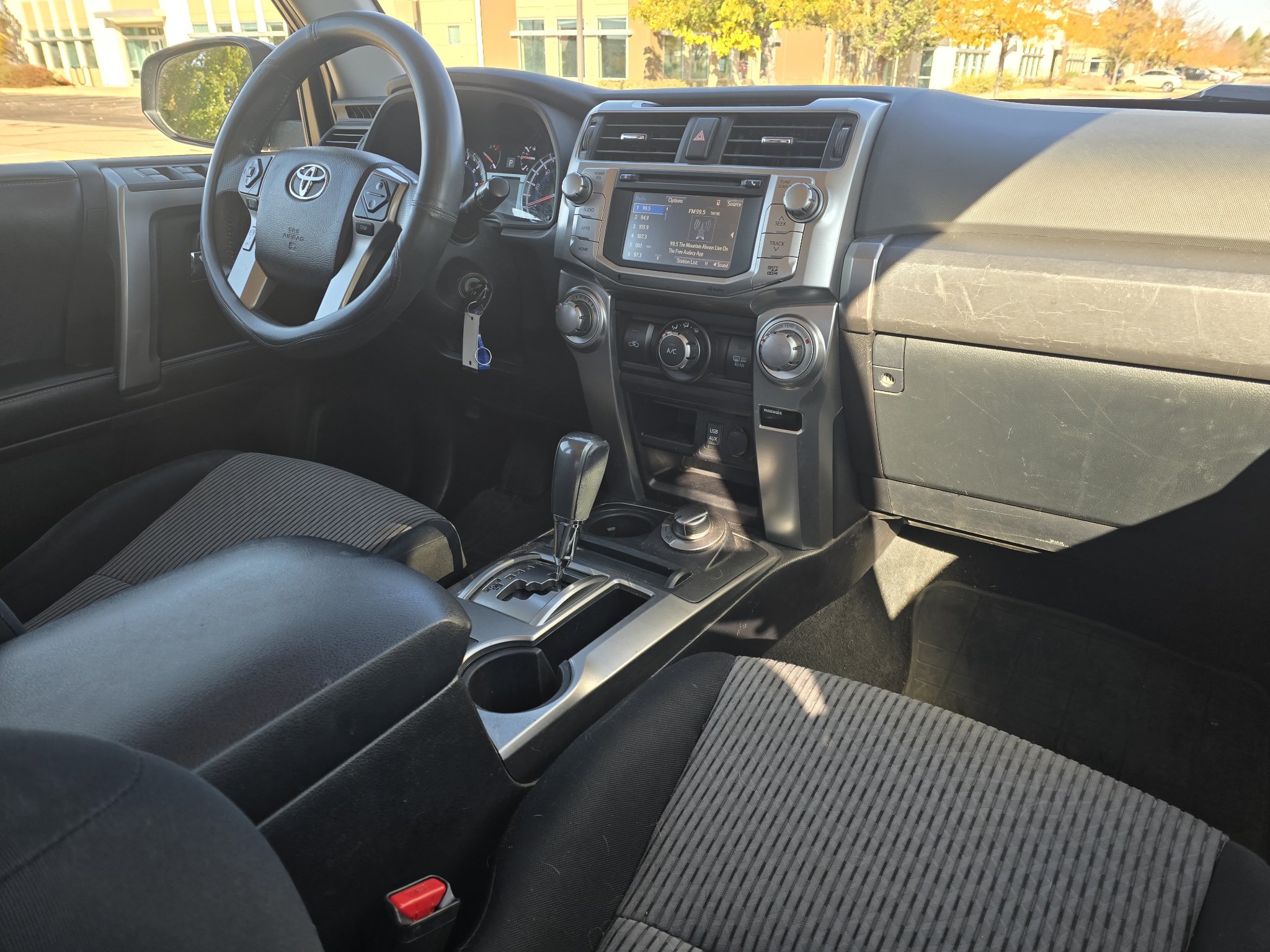 Used 2016 Toyota 4Runner SR5 AWD/4WD image 26