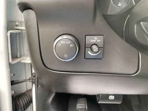 Used 2021 Chevrolet Express 2500 image 14