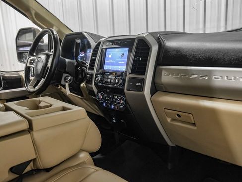 Used 2020 Ford F250 Lariat w/ Lariat Value Package AWD/4WD image 13