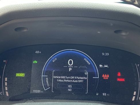 Used 2025 Toyota Camry SE image 21