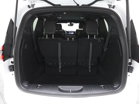 New 2026 Chrysler Pacifica Select w/ S Appearance Package FWD image 28