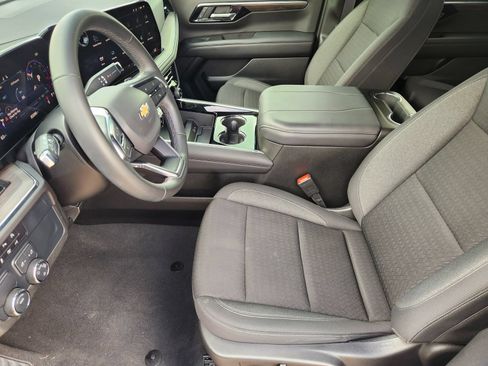 Used 2025 Chevrolet Tahoe LS RWD image 13
