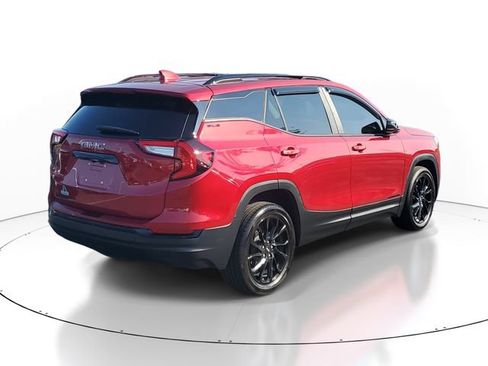 Certified 2024 GMC Terrain SLE w/ Driver Convenience Package FWD image 4