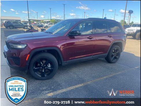 Used 2023 Jeep Grand Cherokee Altitude AWD/4WD image 1