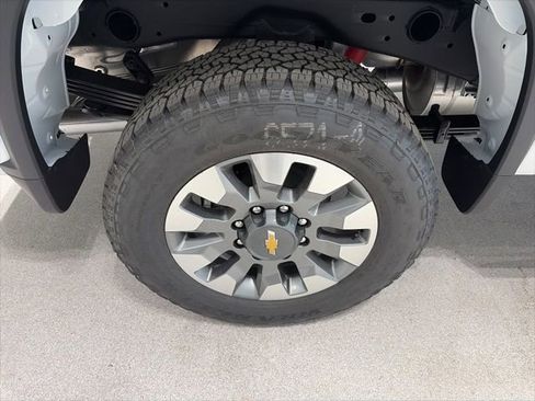 New 2026 Chevrolet Silverado 2500 Custom w/ Custom Value Package AWD/4WD image 7