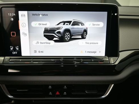 New 2026 Volkswagen Atlas Peak Edition image 3