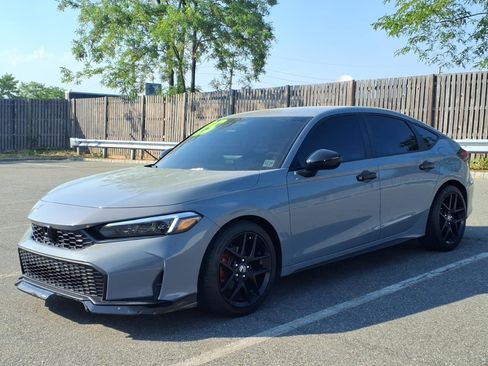 Used 2025 Honda Civic Sport image 3