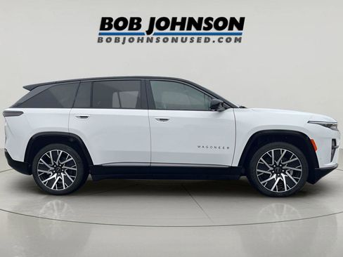 Used 2025 Jeep Wagoneer S Limited image 8