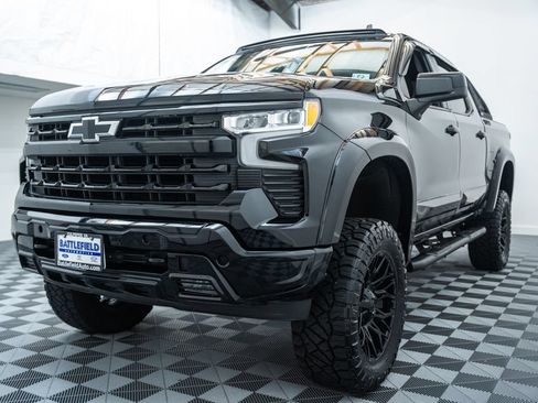 Used 2023 Chevrolet Silverado 1500 RST w/ Z71 Off-Road Package AWD/4WD image 3