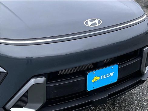 Used 2025 Hyundai Kona SEL image 30