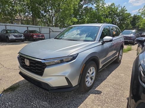 Used 2025 Honda CR-V LX image 1