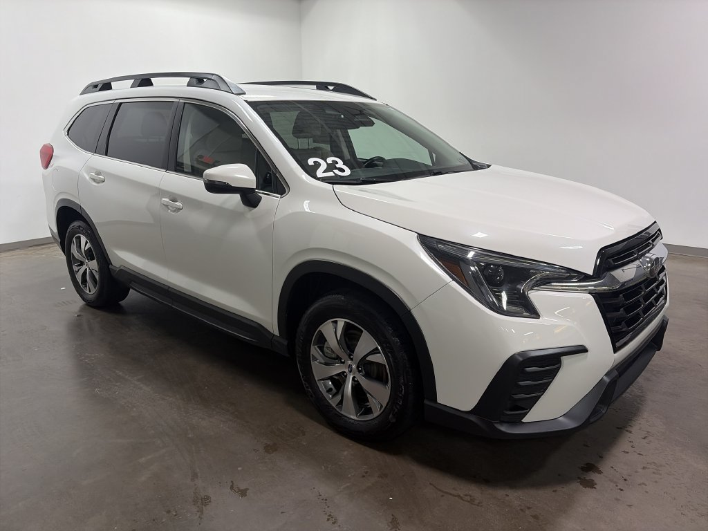 Used 2023 Subaru Ascent Premium w/ Convenience Package AWD/4WD image 2