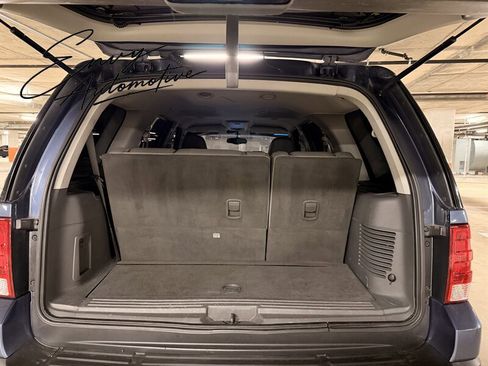Used 2003 Ford Expedition XLT RWD image 10