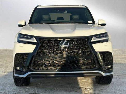 Used 2024 Lexus LX 600 F Sport image 8
