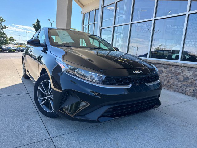 Used 2023 Kia Forte LXS FWD image 1