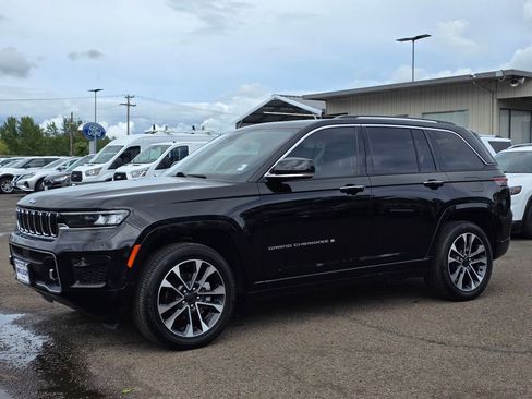 Used 2022 Jeep Grand Cherokee Overland AWD/4WD image 1