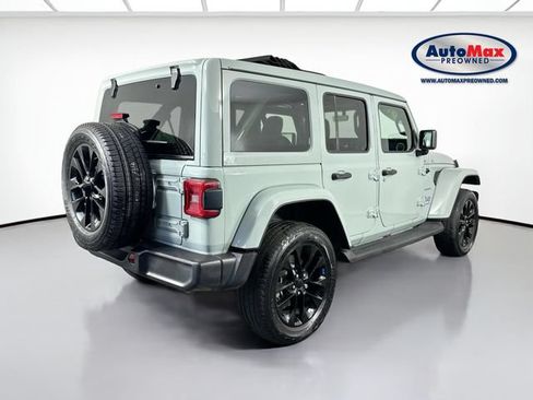 Used 2023 Jeep Wrangler Unlimited Sahara w/ Cold Weather Group AWD/4WD image 2