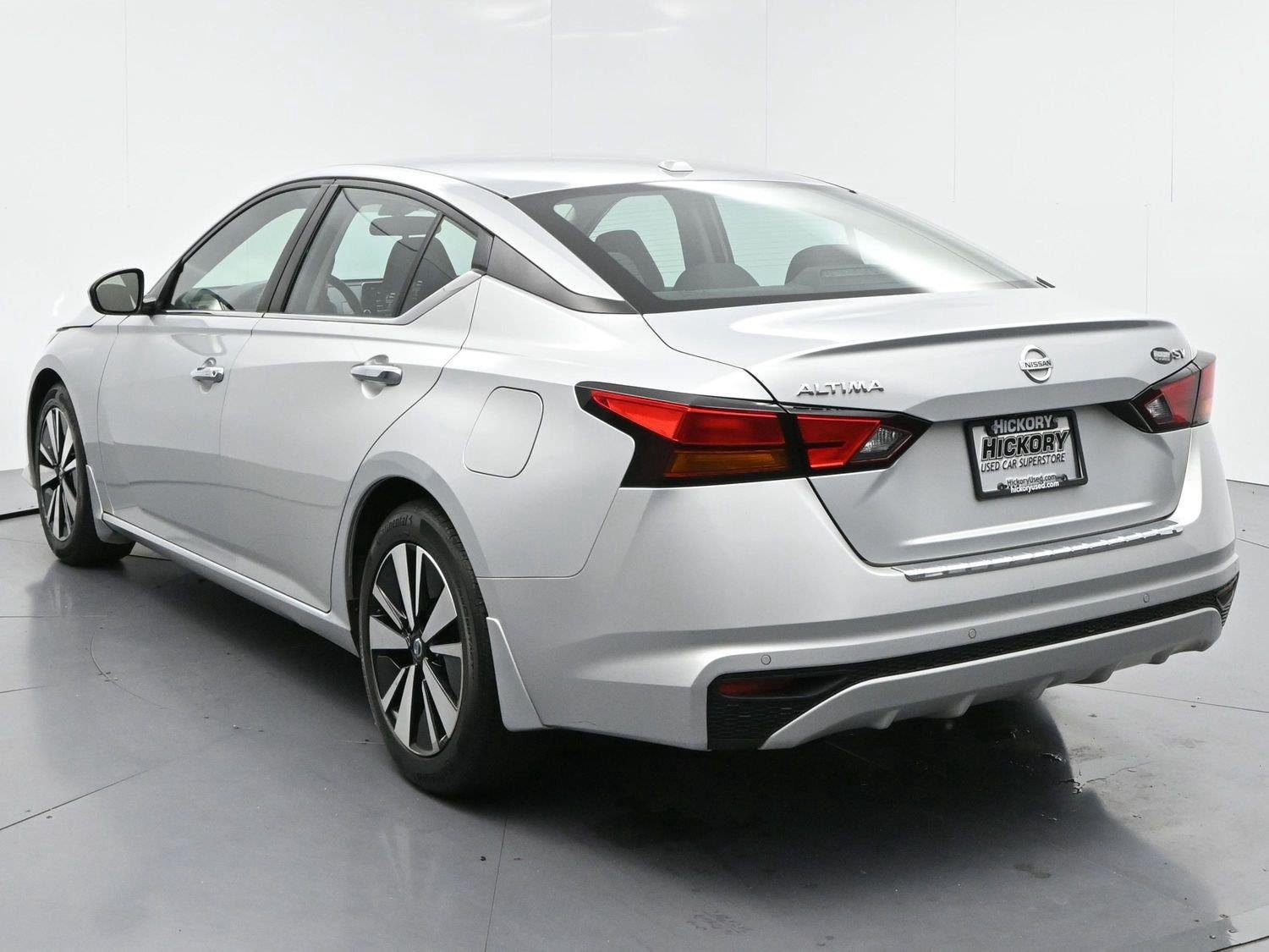 Used 2022 Nissan Altima 2.5 SV FWD image 6