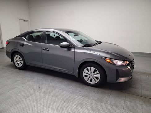 Used 2025 Nissan Sentra S FWD image 11