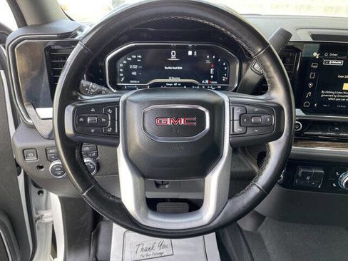 Used 2023 GMC Sierra 1500 SLE image 17