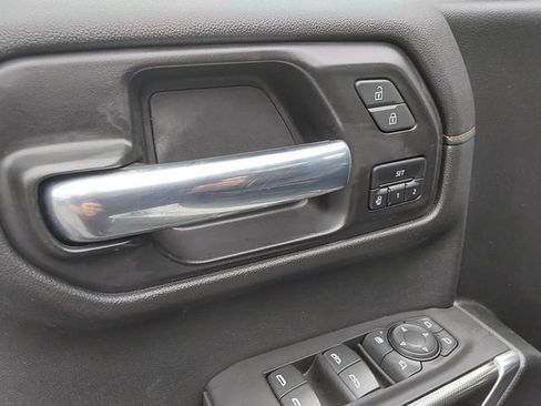 Used 2021 GMC Sierra 1500 AT4 w/ AT4 Premium Package AWD/4WD image 19