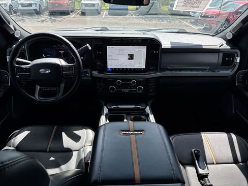 Used 2024 Ford F250 Platinum image 10