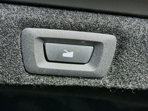 Used 2024 Lucid Air Pure image 29