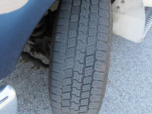 Used 2013 Ford E-350 and Econoline 350 Extended Super Duty w/ PWR Group image 40