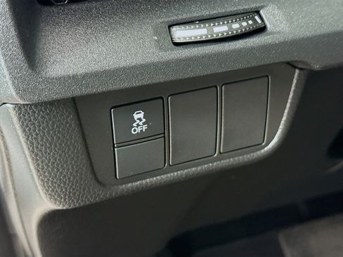 Certified 2025 Honda CR-V EX image 9